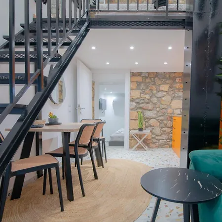 Delenco Trio Apartment *